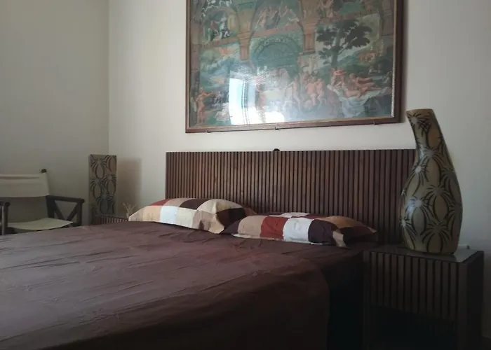 George\'S Apartment